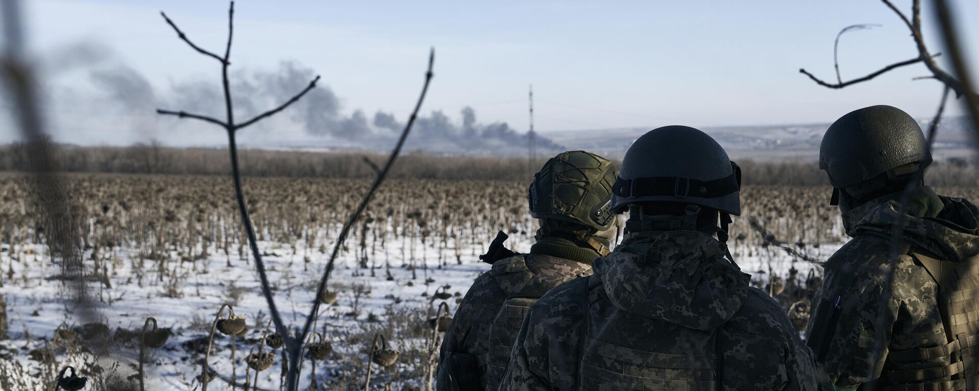 Украинские солдаты на своих позициях на линии фронта под Соледаром, Украина - اسپوتنیک افغانستان  , 1920, 29.01.2023