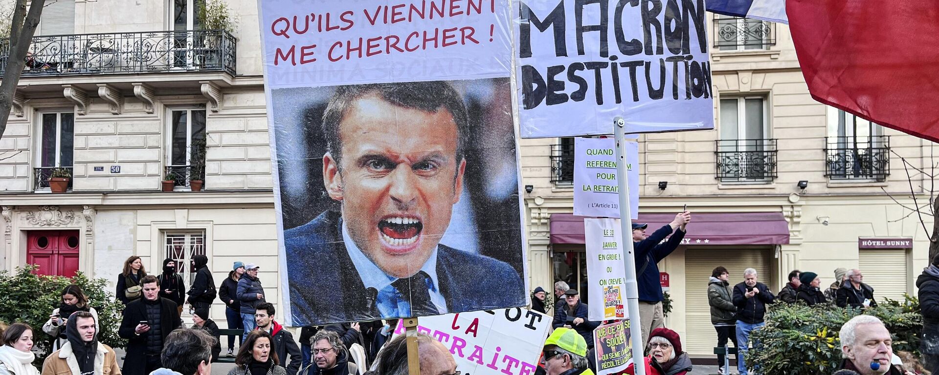 Участники акции протеста в Париже против повышения пенсионного возраста во Франции - اسپوتنیک افغانستان  , 1920, 25.02.2023