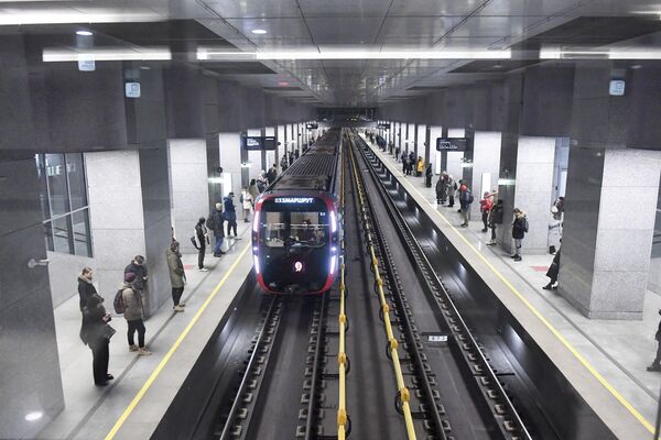نمایی از ایستگاه جدید افتتاحیه Kunstevskaya از بزرگترین خط حلقوی مترو در مسکو، روسیه. - اسپوتنیک افغانستان  