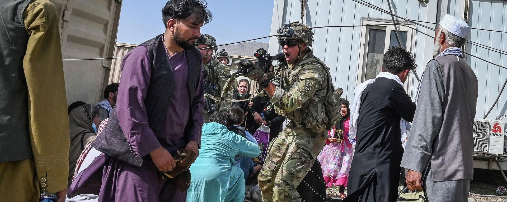 Фотографии эвакуации афганских граждан и вид сегодня на территорию у Кабульского аэропорта  - اسپوتنیک افغانستان  , 1920, 26.04.2023