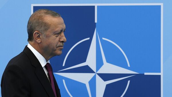 Президент Турции Реджеп Тайип Эрдоган на саммите НАТО - اسپوتنیک افغانستان  