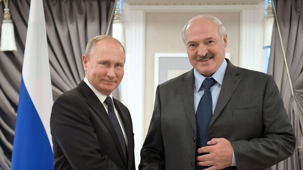Президент РФ Владимир Путин и президент Республики Беларусь Александр Лукашенко во время встречи в Могилеве - اسپوتنیک افغانستان  