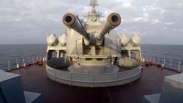 Артиллерийские орудия на корабле ЧФ РФ во время учений в Черном море - اسپوتنیک افغانستان  