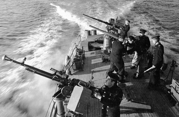نیروهای دریایی بحیره سیاه در یک کشتی جنگی در یک عملیات نظامی در جریان جنگ بزرگ میهنی. - اسپوتنیک افغانستان  
