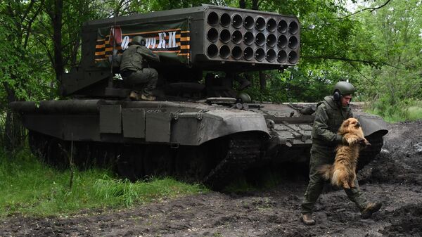 ТОС-1А Солнцепек в зоне спецоперации - اسپوتنیک افغانستان  
