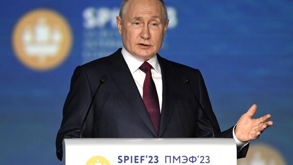 ПМЭФ-2023. Президент РФ В. Путин на пленарном заседании - اسپوتنیک افغانستان  