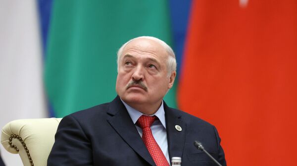 Президент Белоруссии Александр Лукашенко на заседании Совета глав стран-участниц ШОС в расширенном составе в Самарканде, Узбекистан - اسپوتنیک افغانستان  