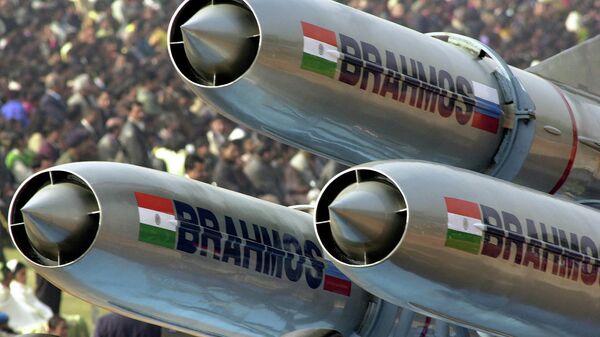 India's supersonic Brahmos cruise missiles - اسپوتنیک افغانستان  
