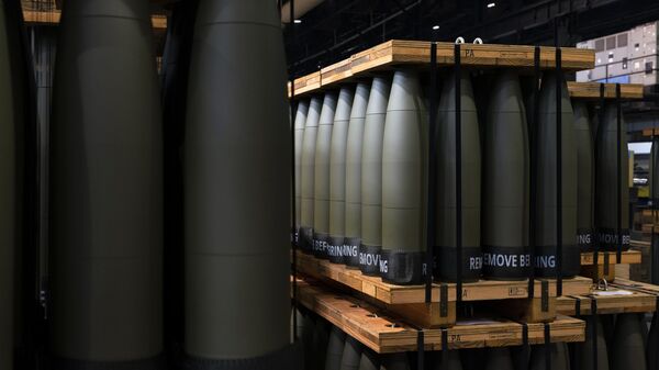 155-мм артиллерийские снаряды M795 на заводе армейских боеприпасов в Пенсильвании, США - اسپوتنیک افغانستان  