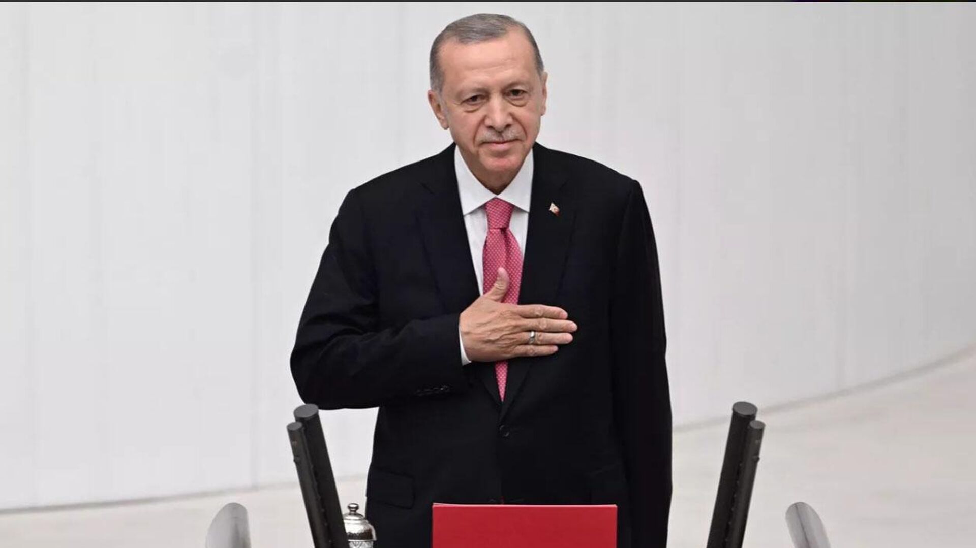 Президент Турции Реджеп Тайип Эрдоган принимает присягу после победы на выборах в парламенте Анкары (3 июня 2023). Турция - اسپوتنیک افغانستان  , 1920, 07.10.2023