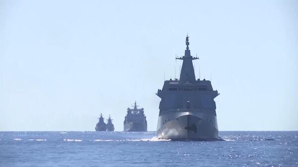 Корабли ВМФ России и ВМС Китая проводят совместное патрулирование в акватории Тихого океана - اسپوتنیک افغانستان  