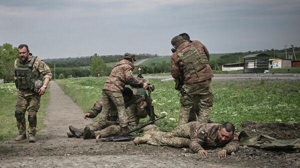 Украинские военные на фронте - اسپوتنیک افغانستان  