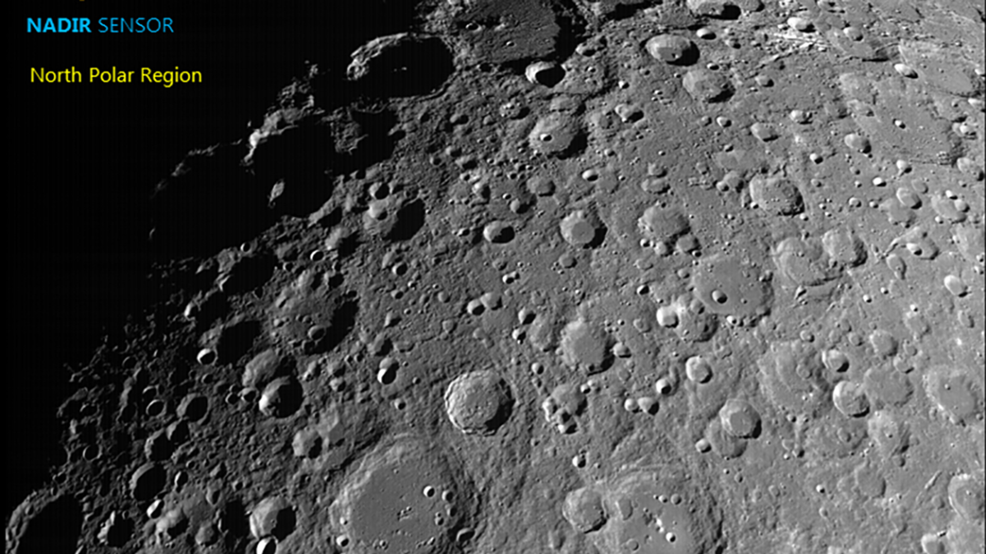 Фотография поверхности Луны, сделанные аппаратом Чандраян-2 с высоты примерно 4375 километров - اسپوتنیک افغانستان  , 1920, 28.08.2023