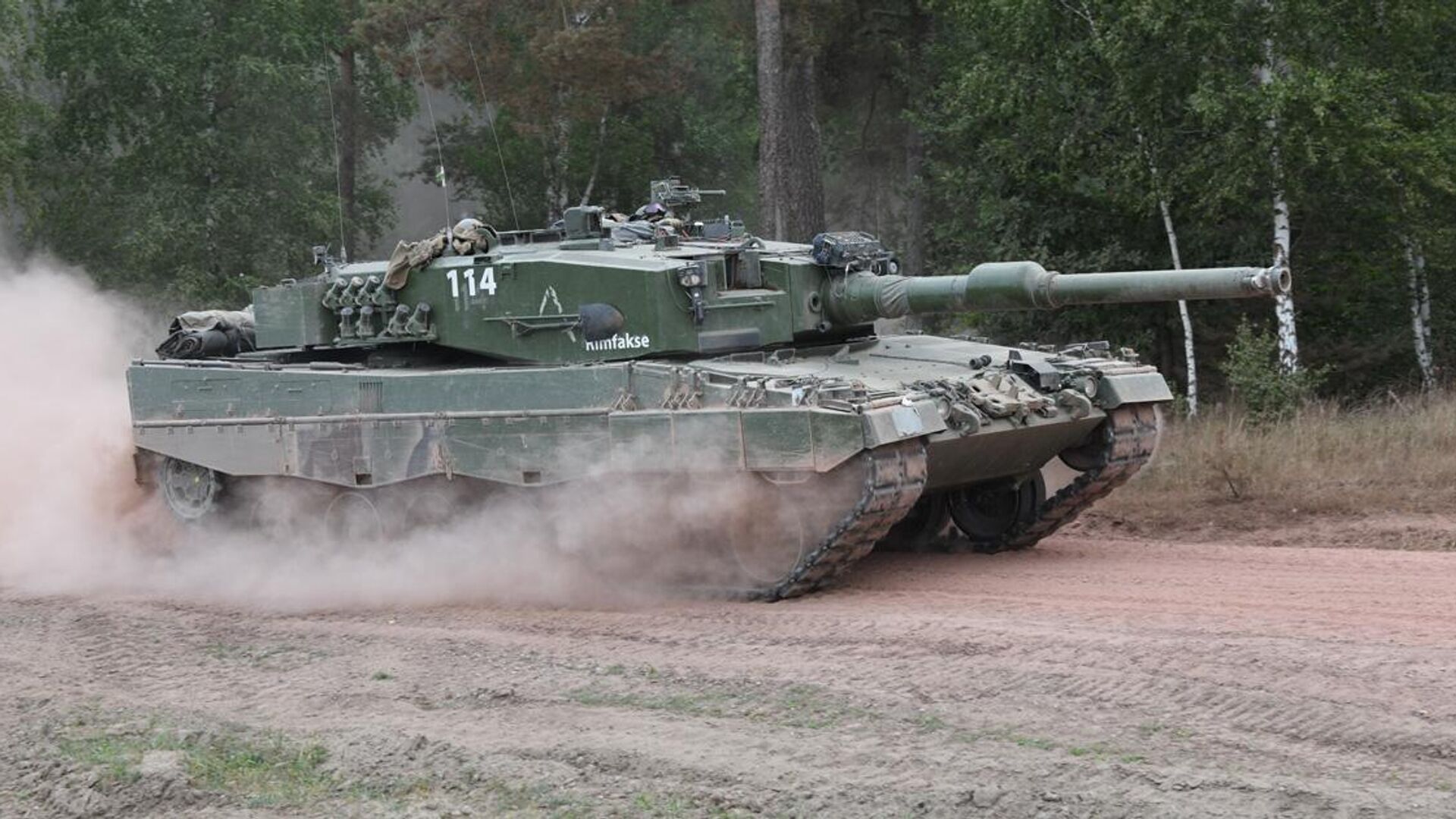 Немецкий танк  Leopard 2 A4M - اسپوتنیک افغانستان  , 1920, 30.08.2023