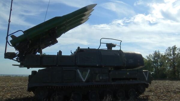 Зенитный ракетный комплекс Бук М3 ведет стрельбу по украинским объектам военного управления и энергетики - اسپوتنیک افغانستان  