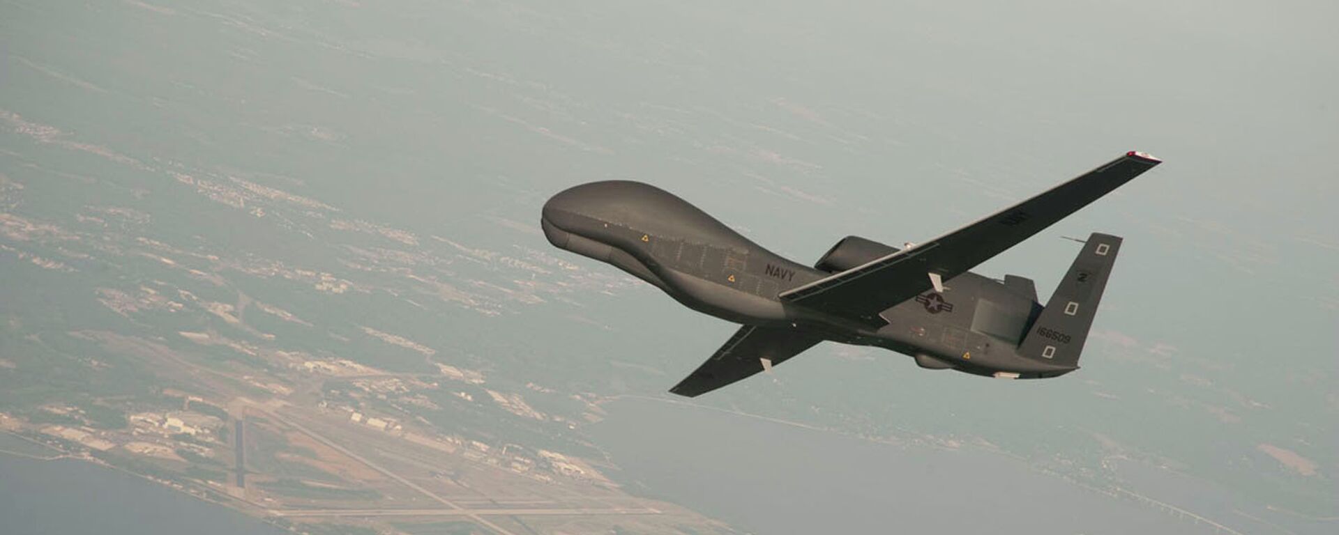 RQ-4 Global Hawk unmanned aerial vehicle conducts tests over Naval Air Station Patuxent River - اسپوتنیک افغانستان  , 1920, 15.10.2023