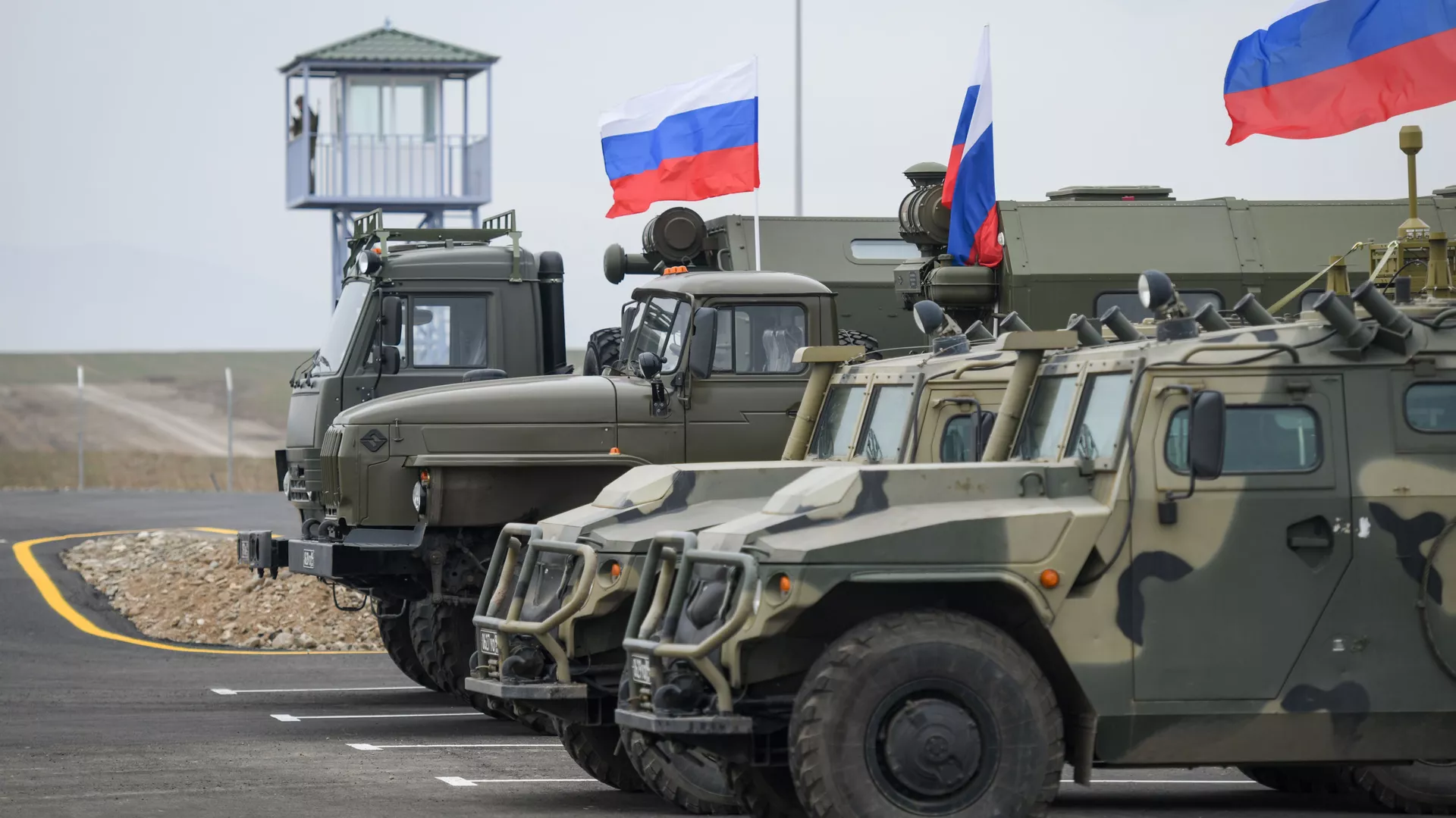 Российские бронеавтомобили в Карабахе