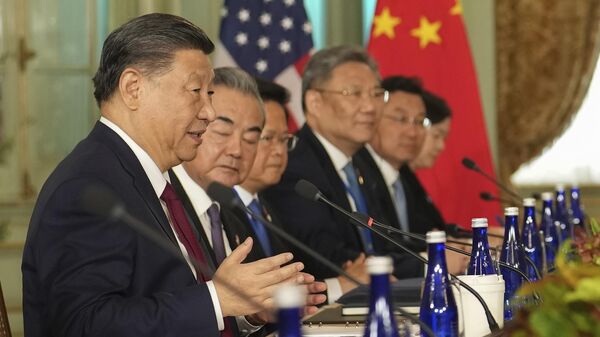 Встреча председателя КНР Си Цзиньпина и президента США Джо Байдена на полях саммита АТЭС в Сан-Франциско - اسپوتنیک افغانستان  