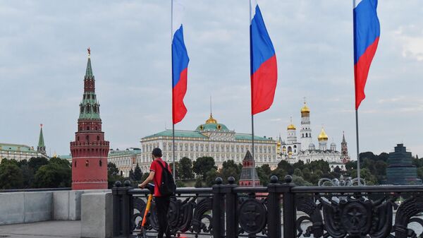 Праздничное оформление Москвы ко Дню флага России - اسپوتنیک افغانستان  
