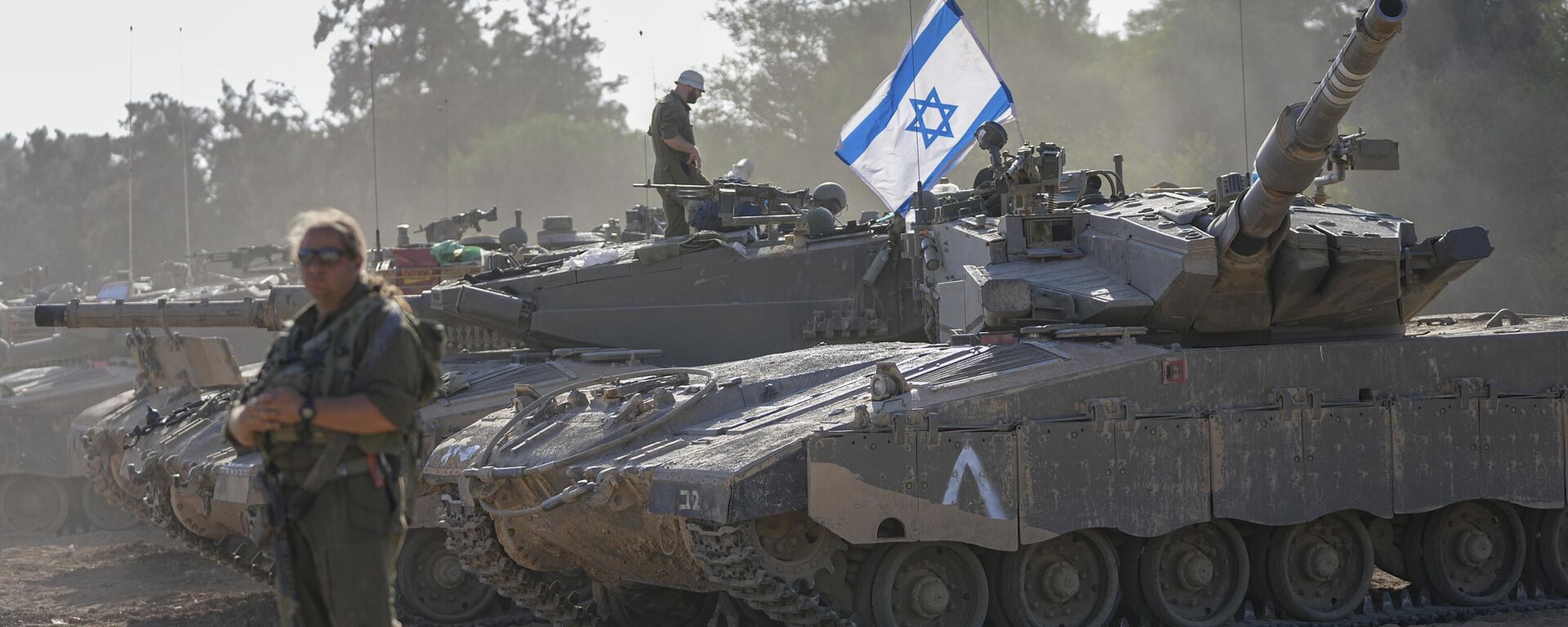 Израильские солдаты работают с танком недалеко от границы с сектором Газа, Израиль - اسپوتنیک افغانستان  , 1920, 06.12.2023