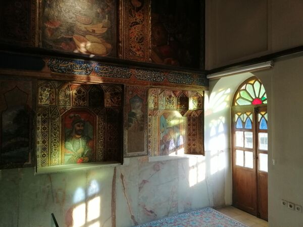 کاخ گلستان - اسپوتنیک افغانستان  