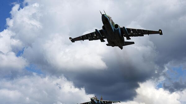  حمله هوایی خلبانان روسی با هواپیمای Su-25 به یک پایگاه اوکراینی - اسپوتنیک افغانستان  