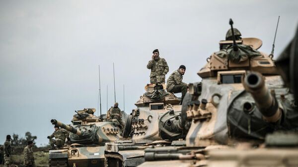 Танки турецкой армии собираются недалеко от сирийской границы, в Хассе, провинция Хатай - اسپوتنیک افغانستان  