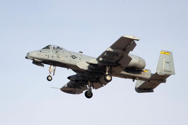 هواپیمای تهاجمی «آ-10 توندربولت» امریکایی در دومین نمایشگاه دفاعی جهان در ریاض. - اسپوتنیک افغانستان  