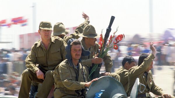 Вывод ограниченного контингента советских войск из Афганистана, 1988 год - اسپوتنیک افغانستان  