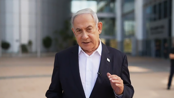 Выступление Биньямина Нетаньяху в связи с обстрелом Израиля 7 октября 2023 года. Скриншот видео - اسپوتنیک افغانستان  