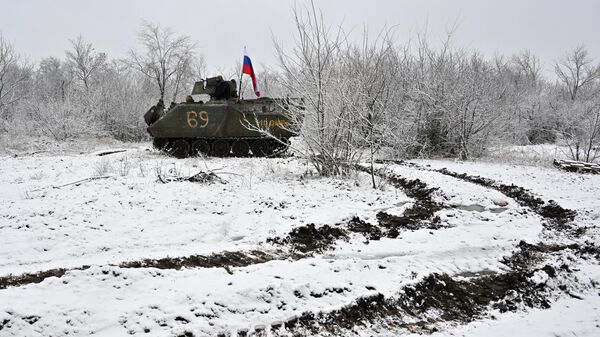 Российские военные захватили под Артемовском американский БТР М113 - اسپوتنیک افغانستان  