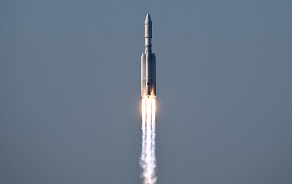 پرتاب نخستین موشک &quot;آنگارا ـ آ5&quot; با مرحله فوقانی &quot;اوریون&quot; از پایگاه فضایی وستوچنی روسیه - اسپوتنیک افغانستان  