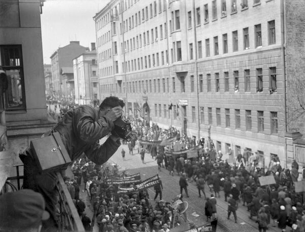 مارش در جاده های مسکو. 1 می سال 1932 - اسپوتنیک افغانستان  