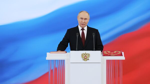 Избранный президент РФ Владимир Путин на церемонии инаугурации в Кремле - اسپوتنیک افغانستان  