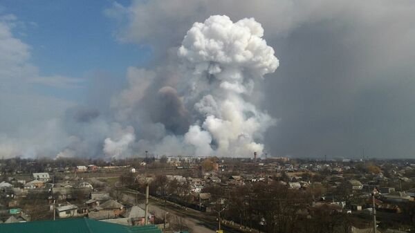 Пожар на складе с боеприпасами в Балаклее в Харьковской области - اسپوتنیک افغانستان  
