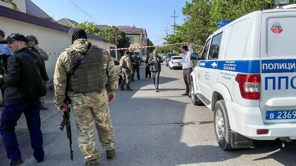 دو مهاجم مسلح در ماخاچ قلعه از پا درآورده شدند - اسپوتنیک افغانستان  