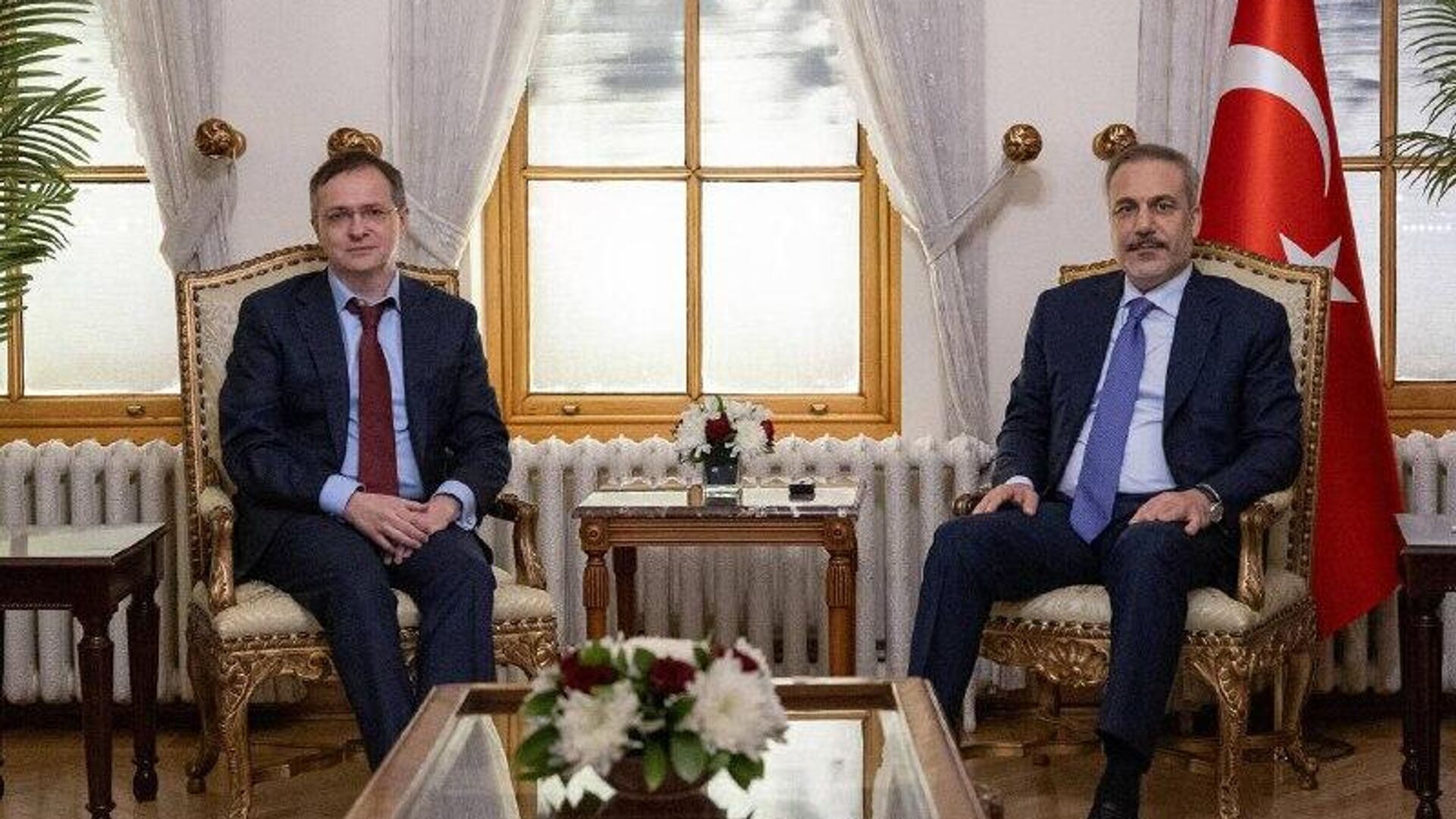 برگزاری نشست هیئتهای نمایندگی روسیه در استانبول برگزاری نشست هیئتهای نمایندگی روسیه در استانبول - اسپوتنیک افغانستان , 1920, 15.05.2025