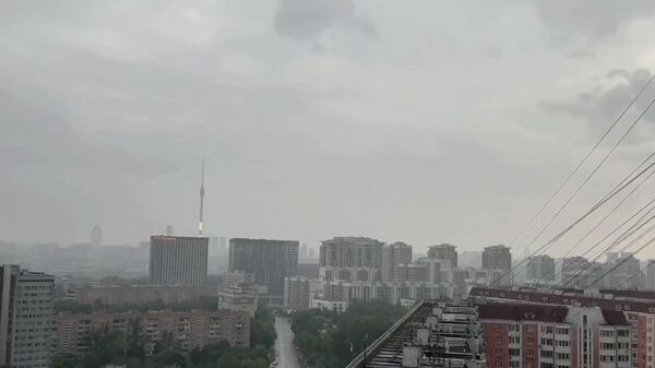 طوفان و بارش باران شدید در مسکو- پایتخت روسیه - اسپوتنیک افغانستان  