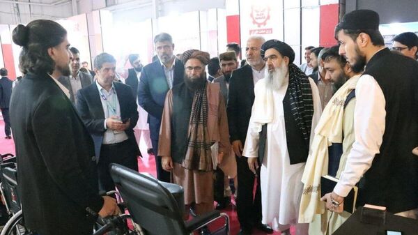 نور جلال جلالی از نمایشگاه ایران‌هلث دیدار کرد - اسپوتنیک افغانستان  