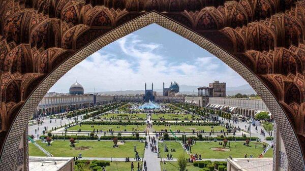 Исфаган
 - اسپوتنیک افغانستان  
