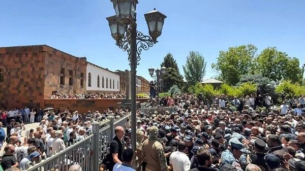 پاتریارک ارامنه اورشلیم حملات پاشینیان به کلیسا را محکوم کرد - اسپوتنیک افغانستان  