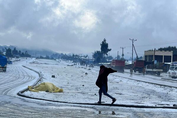 باران و برف شهر مهال مدا در اتیوپی را پوشاند - اسپوتنیک افغانستان  