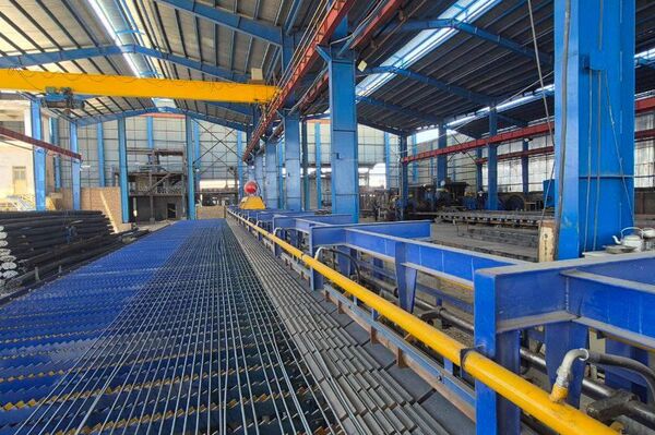 افتتاح کارخانه ذوب آهن هرات فولاد با سرمایه گذاری 7 میلیون دالر در شهرک صنعتی هرات - اسپوتنیک افغانستان  