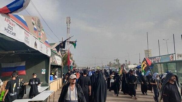 مسلمانان روسیه در مسیر پیاده‌روی اربعین به زائران غذا دادند - اسپوتنیک افغانستان  