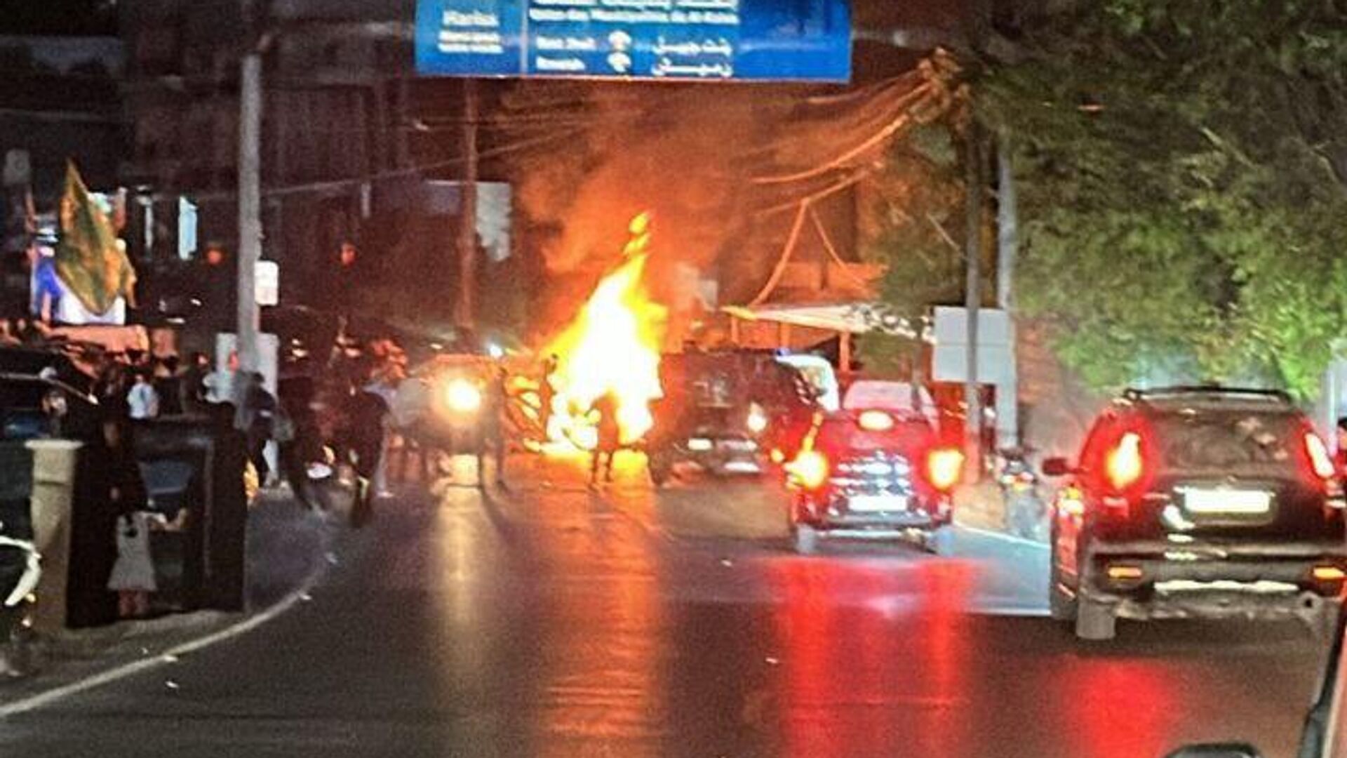 حمله پهپادهای اسرائیلی به یک موتر در لبنان حمله پهپادهای اسرائیلی به یک موتر در لبنان - اسپوتنیک افغانستان , 1920, 13.08.2025