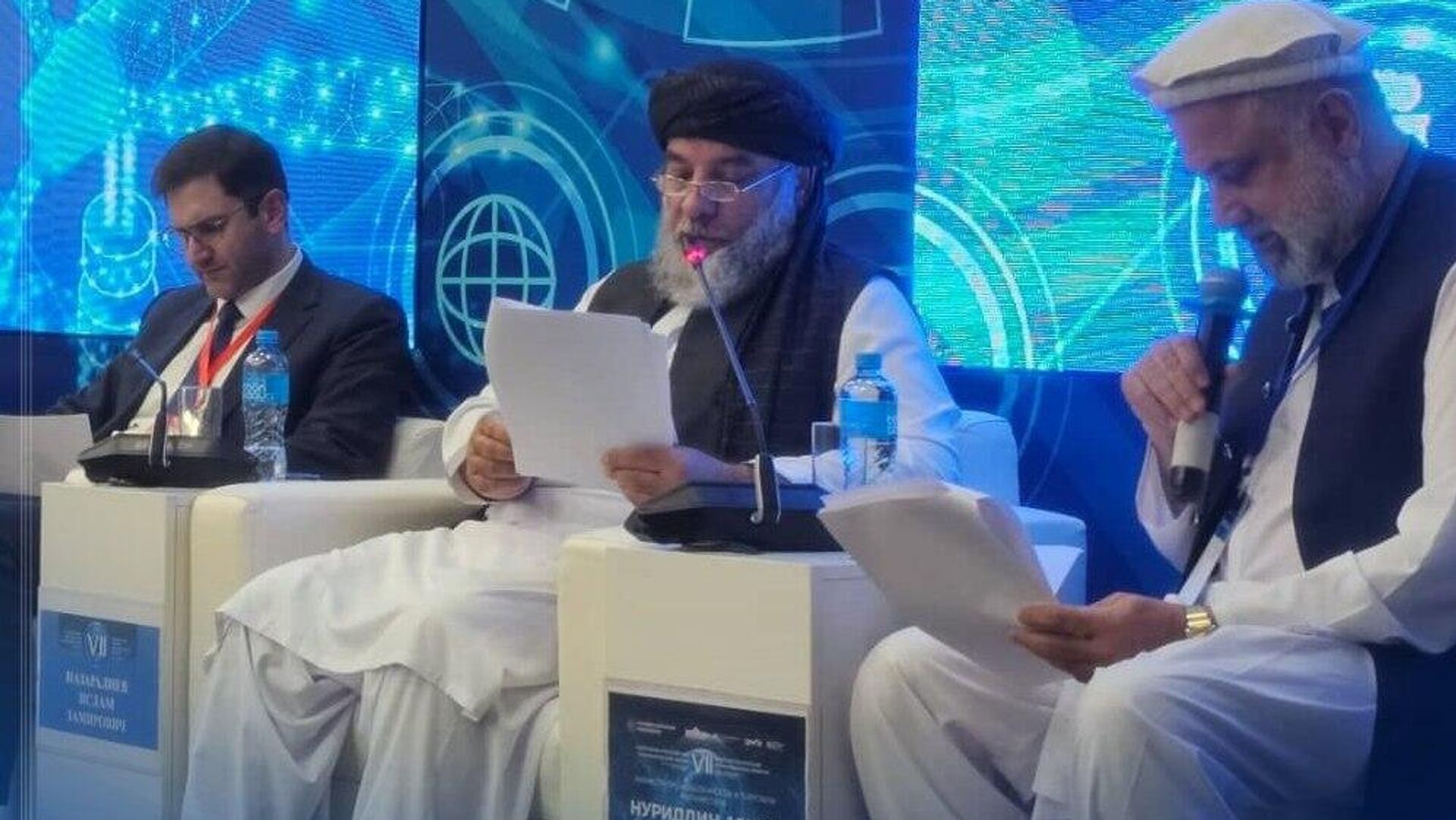 تجارت الکترونیکی، لوژستیک و زیربناها نقطه عطفی برای افغانستان تجارت الکترونیکی، لوژستیک و زیربناها نقطه عطفی برای افغانستان - اسپوتنیک افغانستان , 1920, 15.08.2025