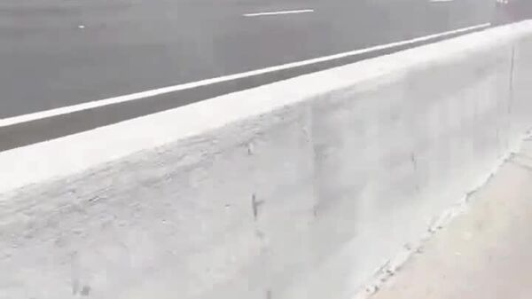 خطر فناوری: از کار افتادن کامل سیستم کنترل خودروی تسلا در بزرگراه - اسپوتنیک افغانستان  