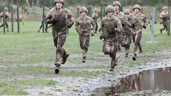 بریتانیا آموزش اوکراین را افزایش می‌دهد، در حالی که جنگ‌طلبان اروپا بر «تضمین‌های امنیتی» پافشاری می‌کنند - اسپوتنیک افغانستان  