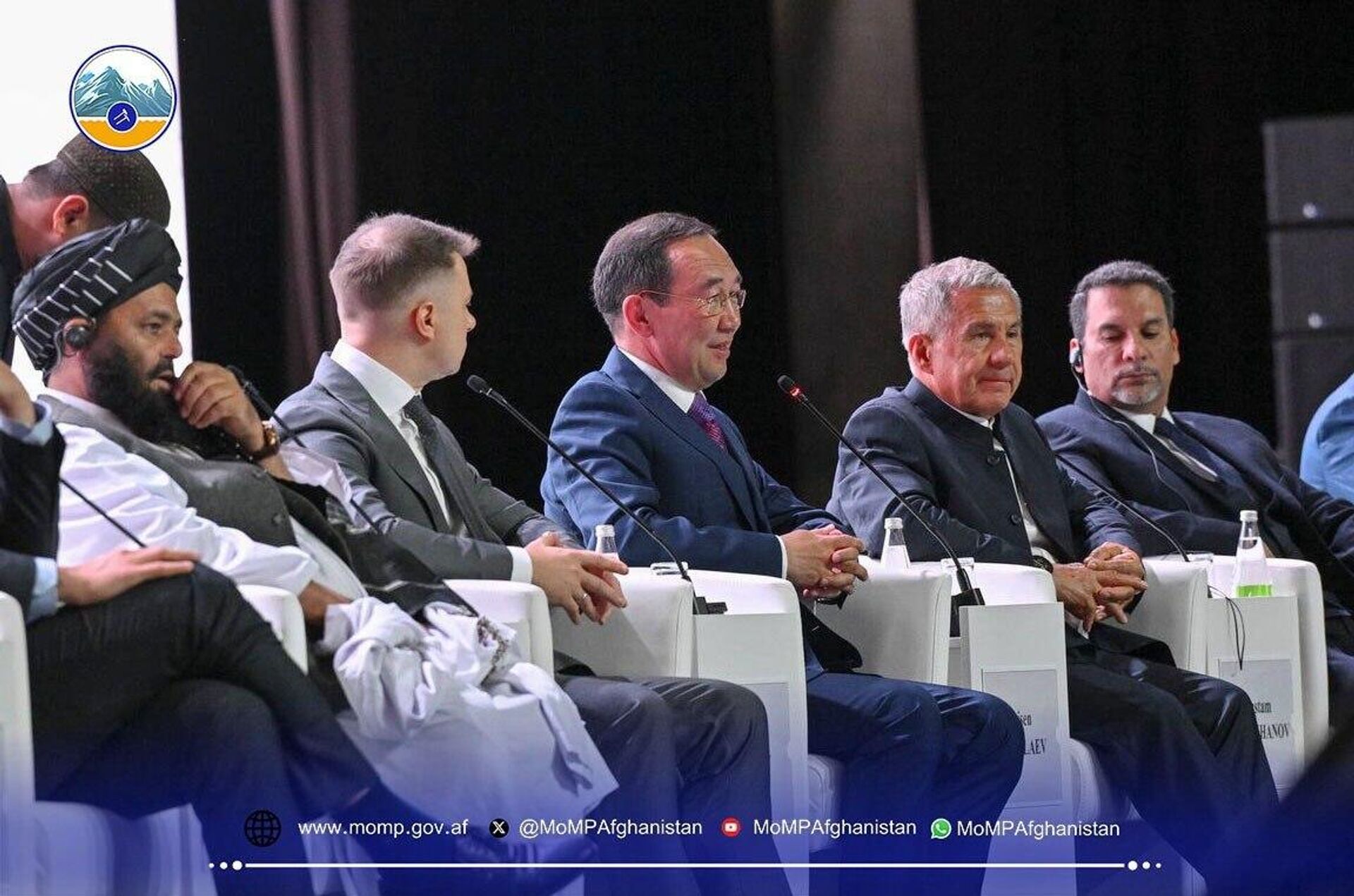 وزیر معادن افغانستان در ساختار انرژی تاتارستان: دعوت از سرمایهگذاران و توافق برای همکاریهای آموزشی وزیر معادن افغانستان در ساختار انرژی تاتارستان: دعوت از سرمایهگذاران و توافق برای همکاریهای آموزشی - اسپوتنیک افغانستان , 1920, 27.08.2025