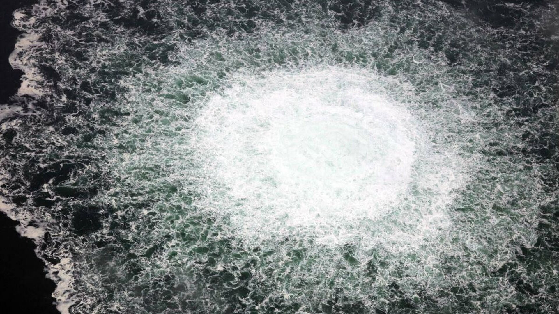 عاملان انفجار در جریانهای شمالی به دستور فرمانده سابق نیروهای مسلح زالوژنی عمل کرده اند عاملان انفجار در جریانهای شمالی به دستور فرمانده سابق نیروهای مسلح زالوژنی عمل کرده اند - اسپوتنیک افغانستان , 1920, 08.09.2025